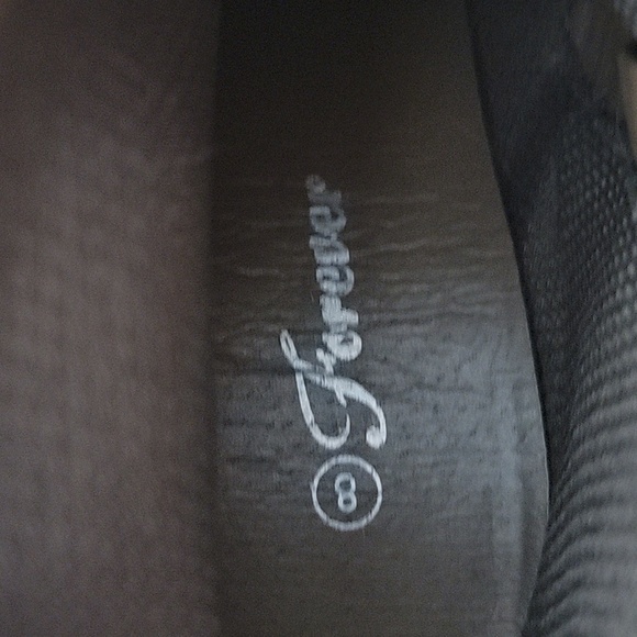 Forever Chunky Heel Ankle Boots Size 8 NWOT - Picture 2 of 9